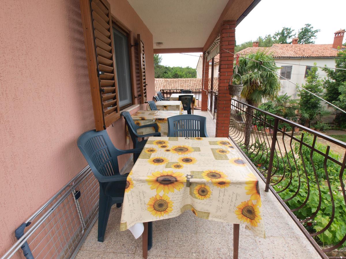 Rooms Milan 1370 Ровинь Экстерьер фото