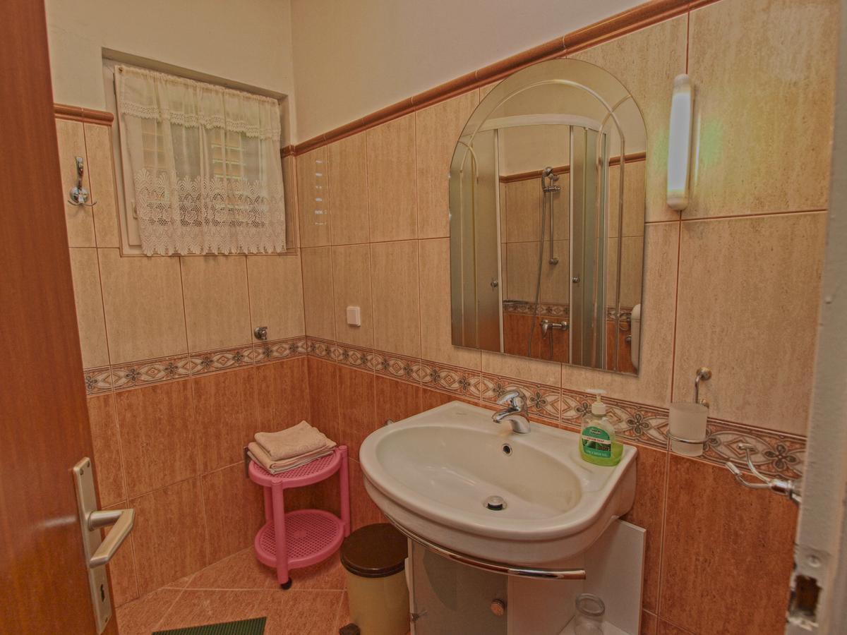 Rooms Milan 1370 Ровинь Экстерьер фото