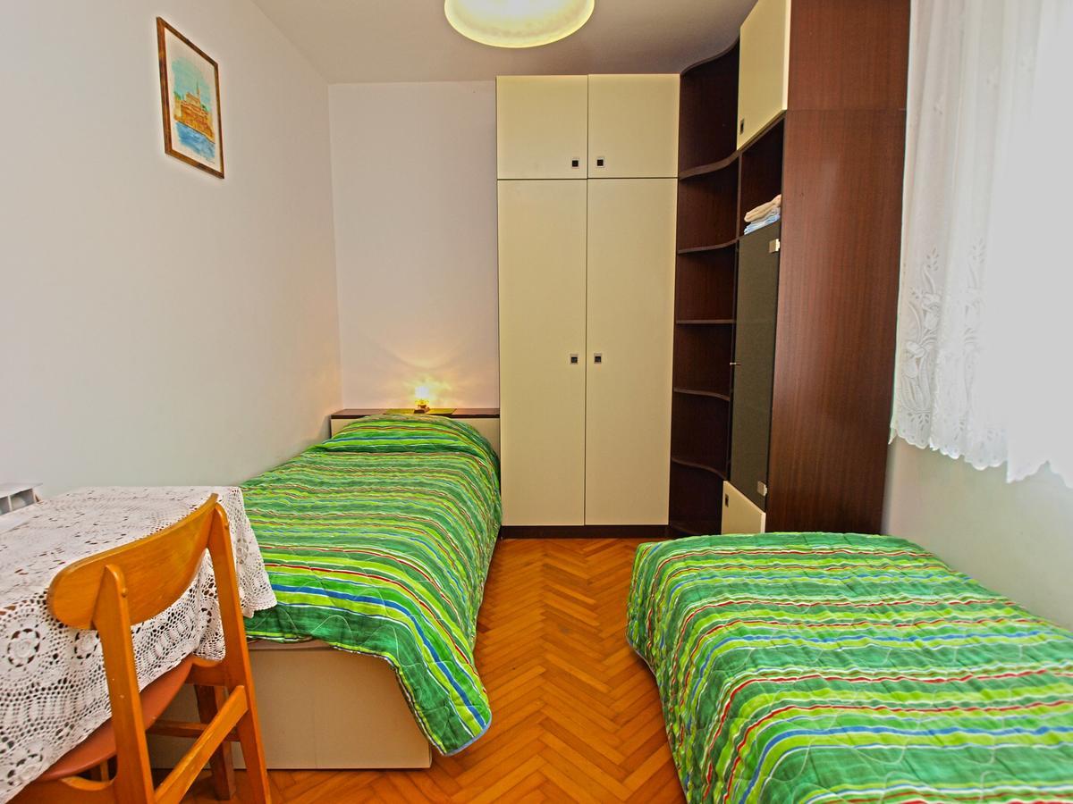 Rooms Milan 1370 Ровинь Экстерьер фото
