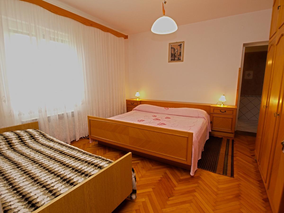 Rooms Milan 1370 Ровинь Экстерьер фото