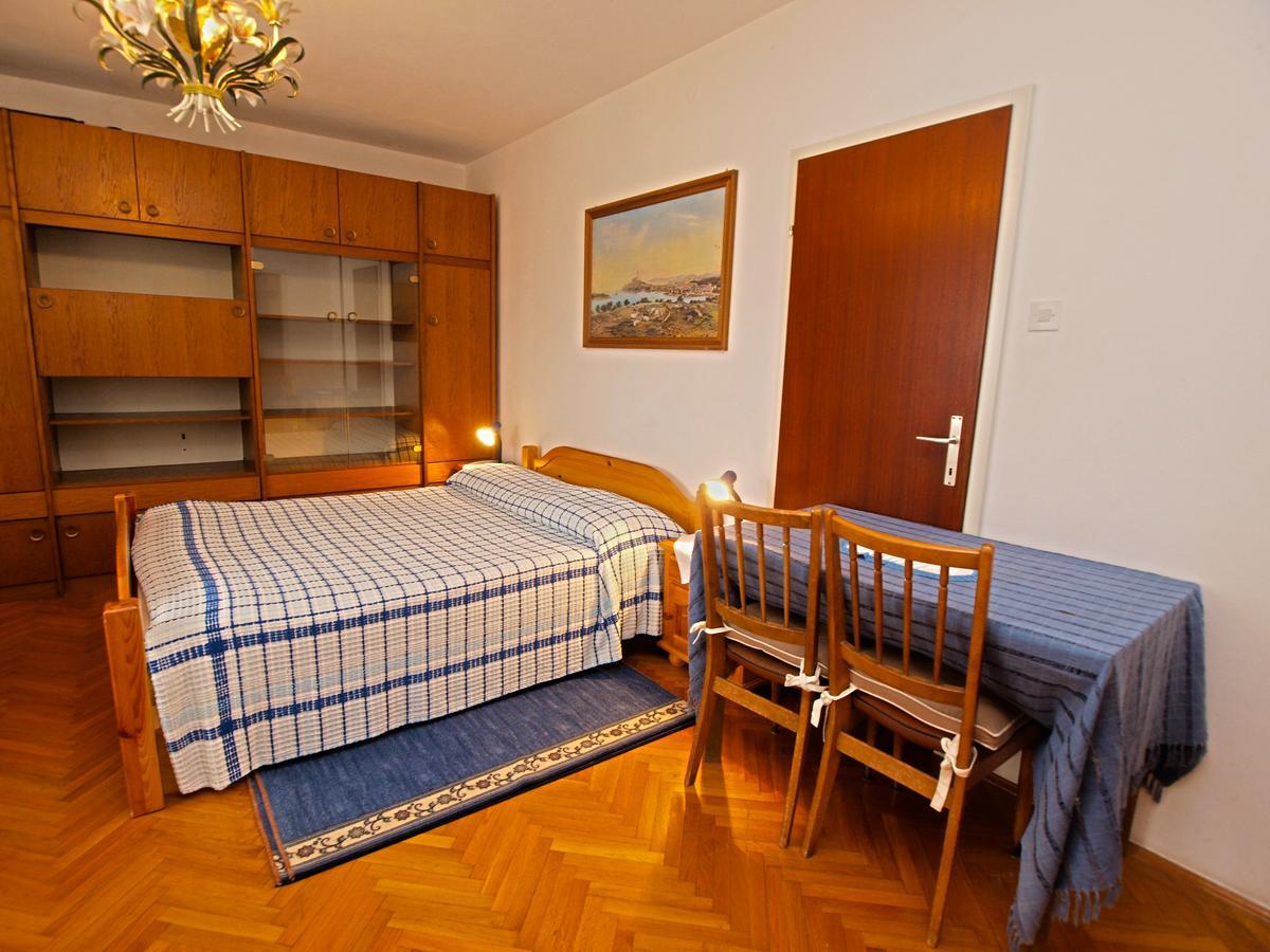 Rooms Milan 1370 Ровинь Экстерьер фото